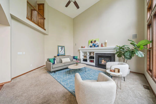 4628 Pinetree Curve, Eagan, MN 55122