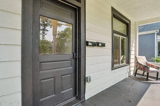587 Cook Avenue, Saint Paul, MN 55130