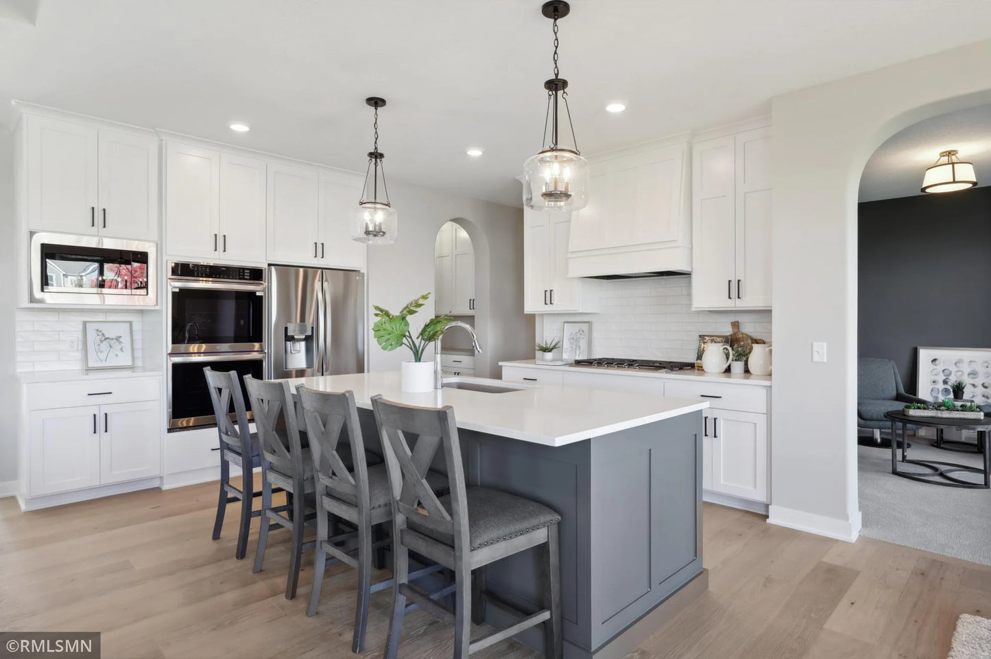 5062 Airlake Draw , Woodbury, MN 55129