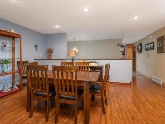 10460 County Road 50 , Cologne, MN 55322
