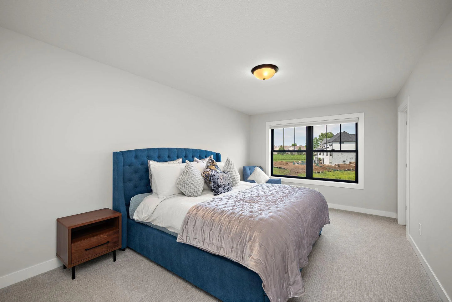 4805 Comstock Lane, Plymouth, MN 55446