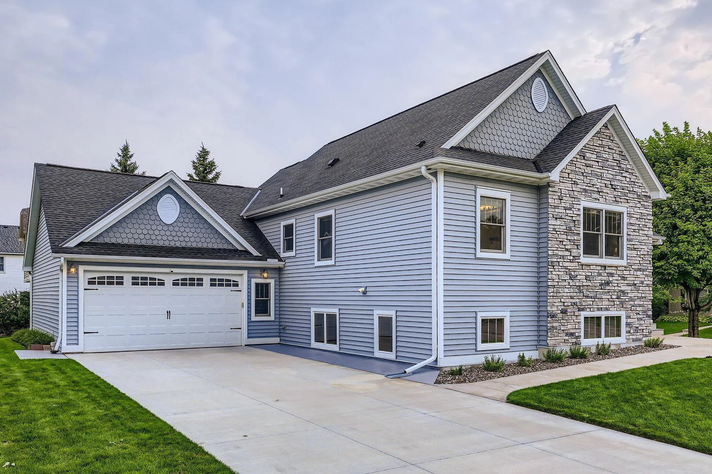 540 Creek Drive, Champlin, MN 55316