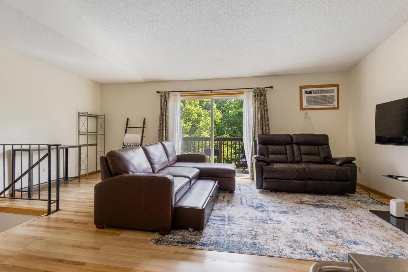 4488 Cinnamon Ridge Trail, Eagan, MN 55122