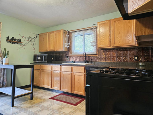 439 Clinton Avenue, Saint Paul, MN 55107