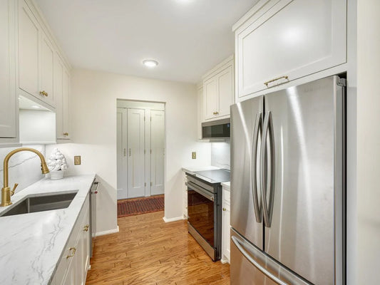 4360 Brookside Court, Edina, MN 55436