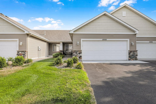 10450 64th Way, Albertville, MN 55301