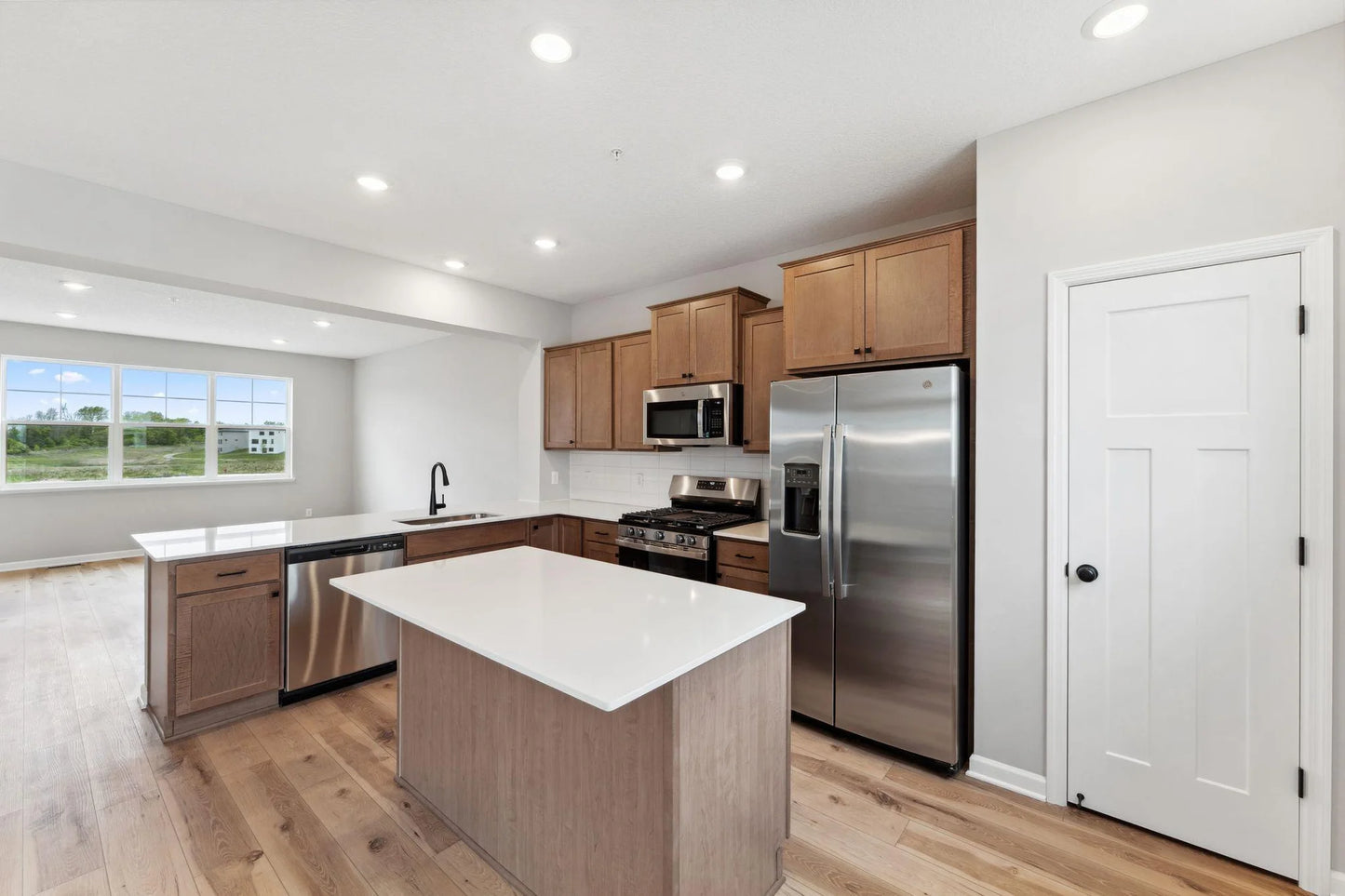 10379 Birchwood Circle, Victoria, MN 55318