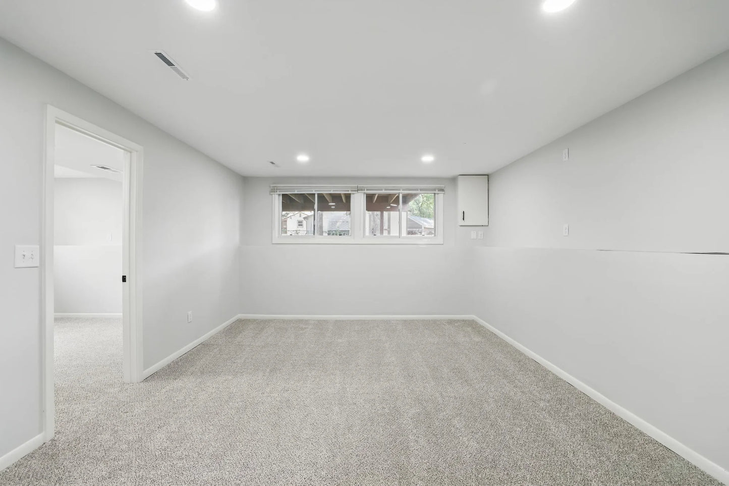 200 Sterling Street, Maplewood, MN 55119