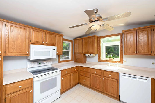 4760 Vine Hill Road, Deephaven, MN 55331