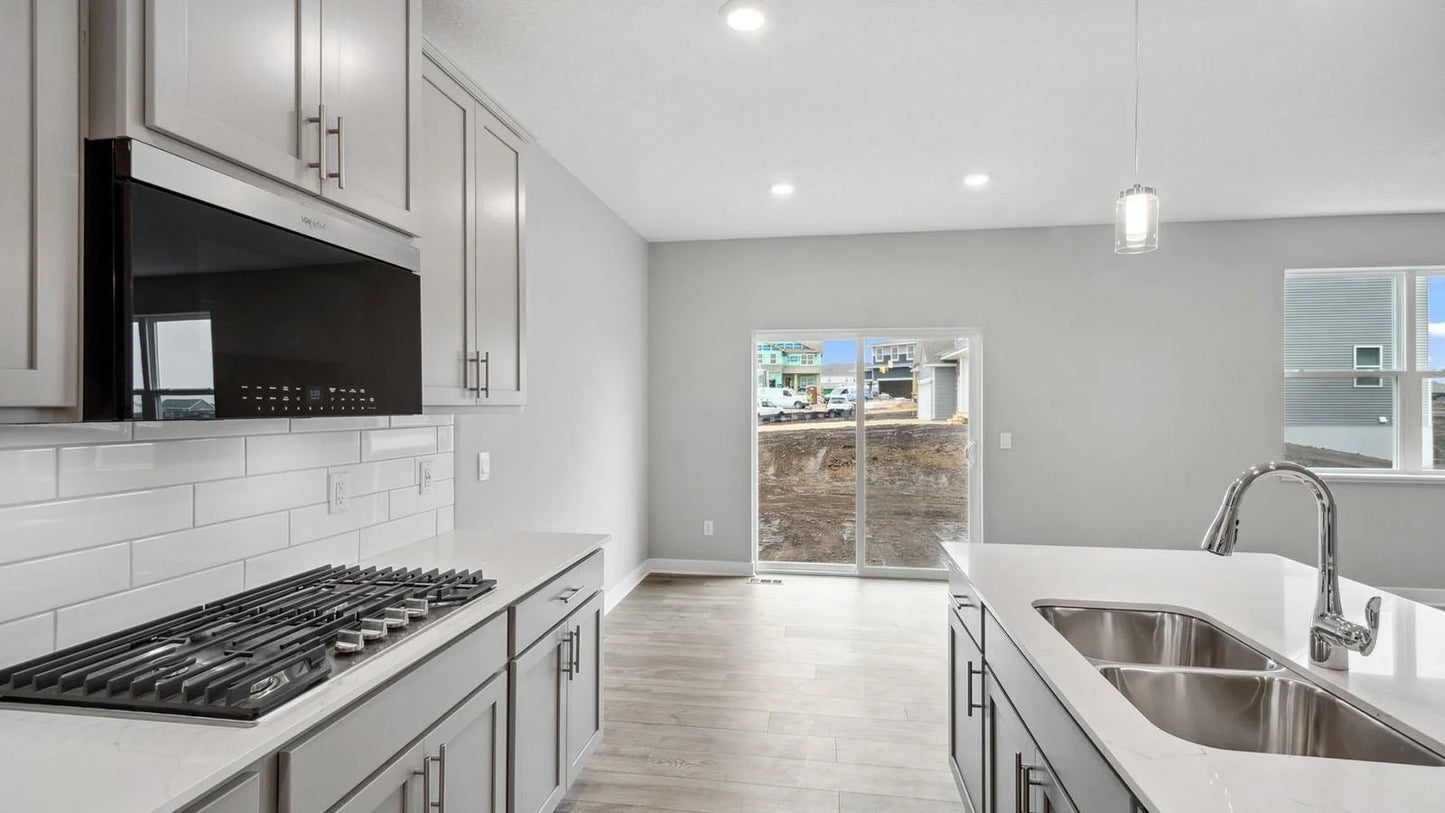 17074 Dimension Avenue, Lakeville, MN 55044