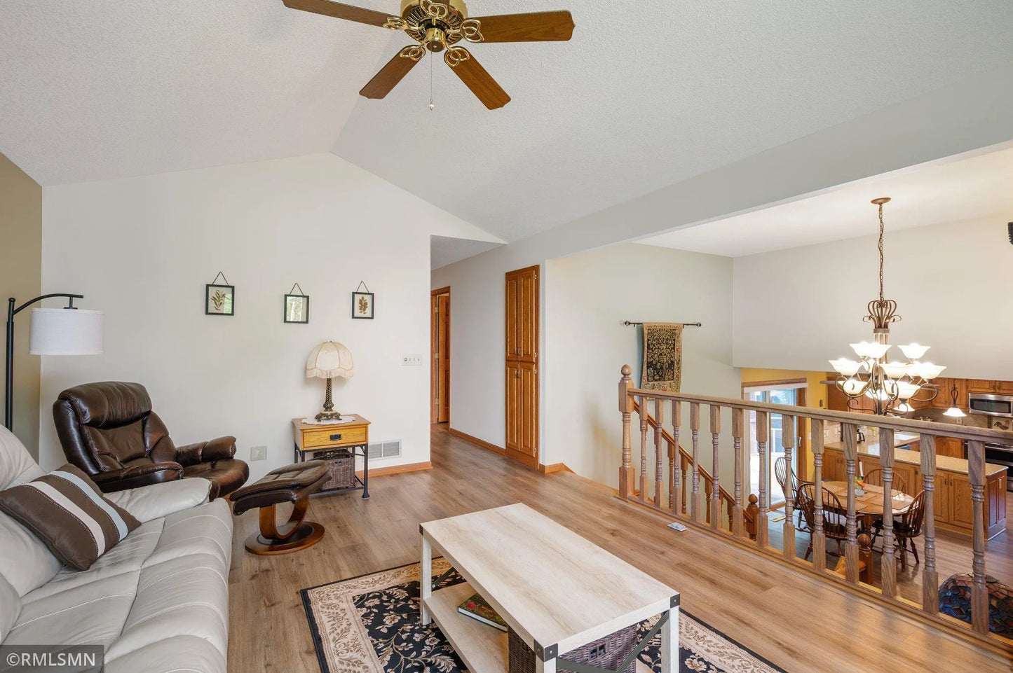 138 Dahlia Street, Mahtomedi, MN 55115