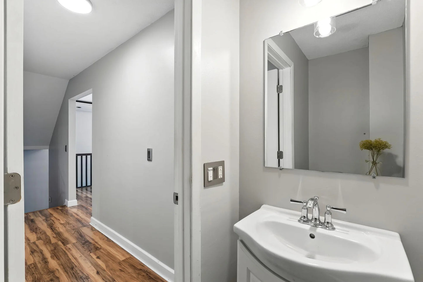 10260 Berkshire Road, Bloomington, MN 55437