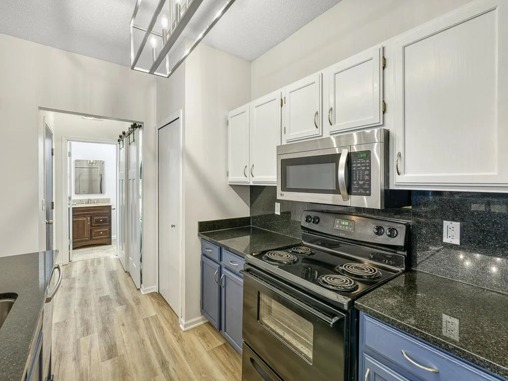 8432 Cortland Road, Eden Prairie, MN 55344