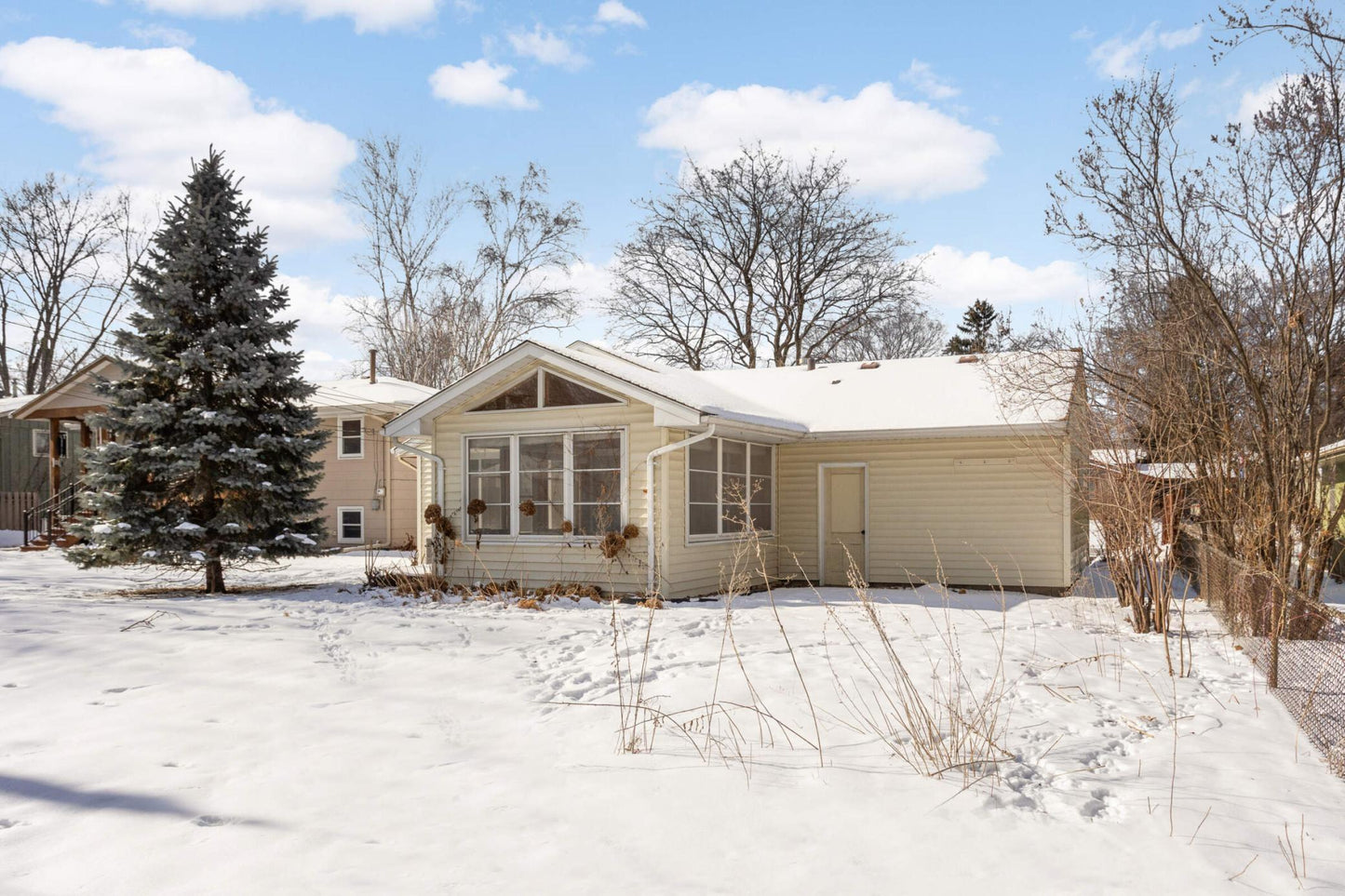 217 22nd Avenue, South Saint Paul, MN 55075