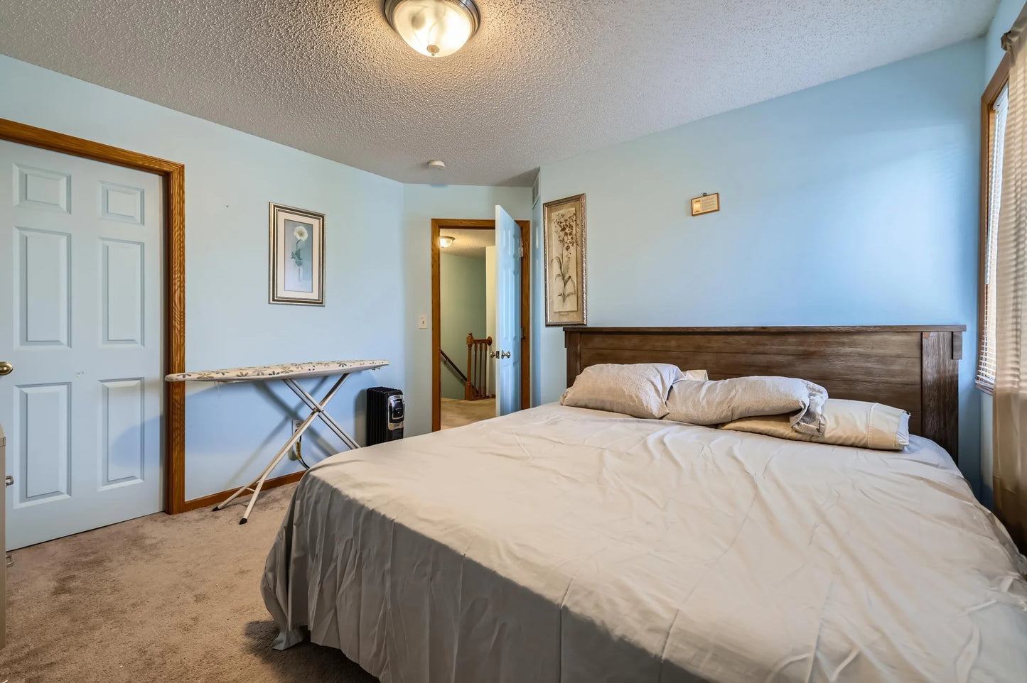 915 Harmony Path, Norwood Young America, MN 55397