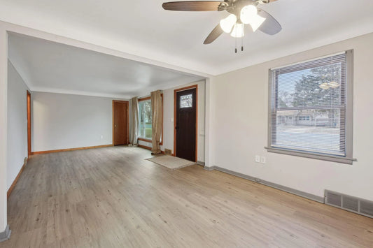 528 Shakopee Avenue, Shakopee, MN 55379