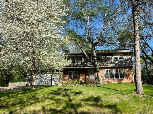 4486 Wood Duck Drive, Vadnais Heights, MN 55127