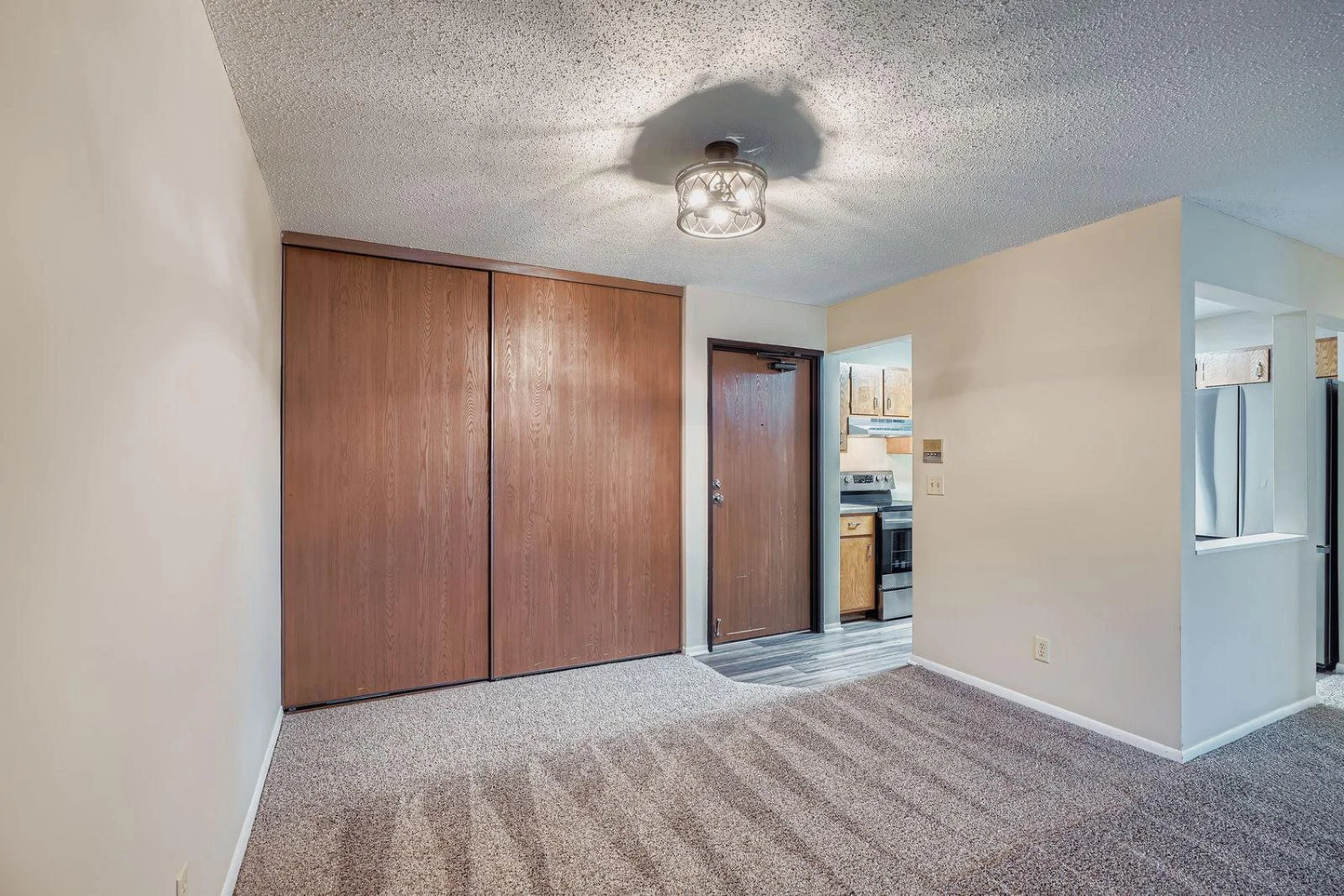 1887 Silver Bell Road, Eagan, MN 55122