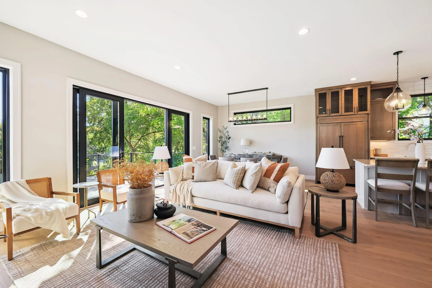 3061 Lake Shore Boulevard, Minnetonka, MN 55391