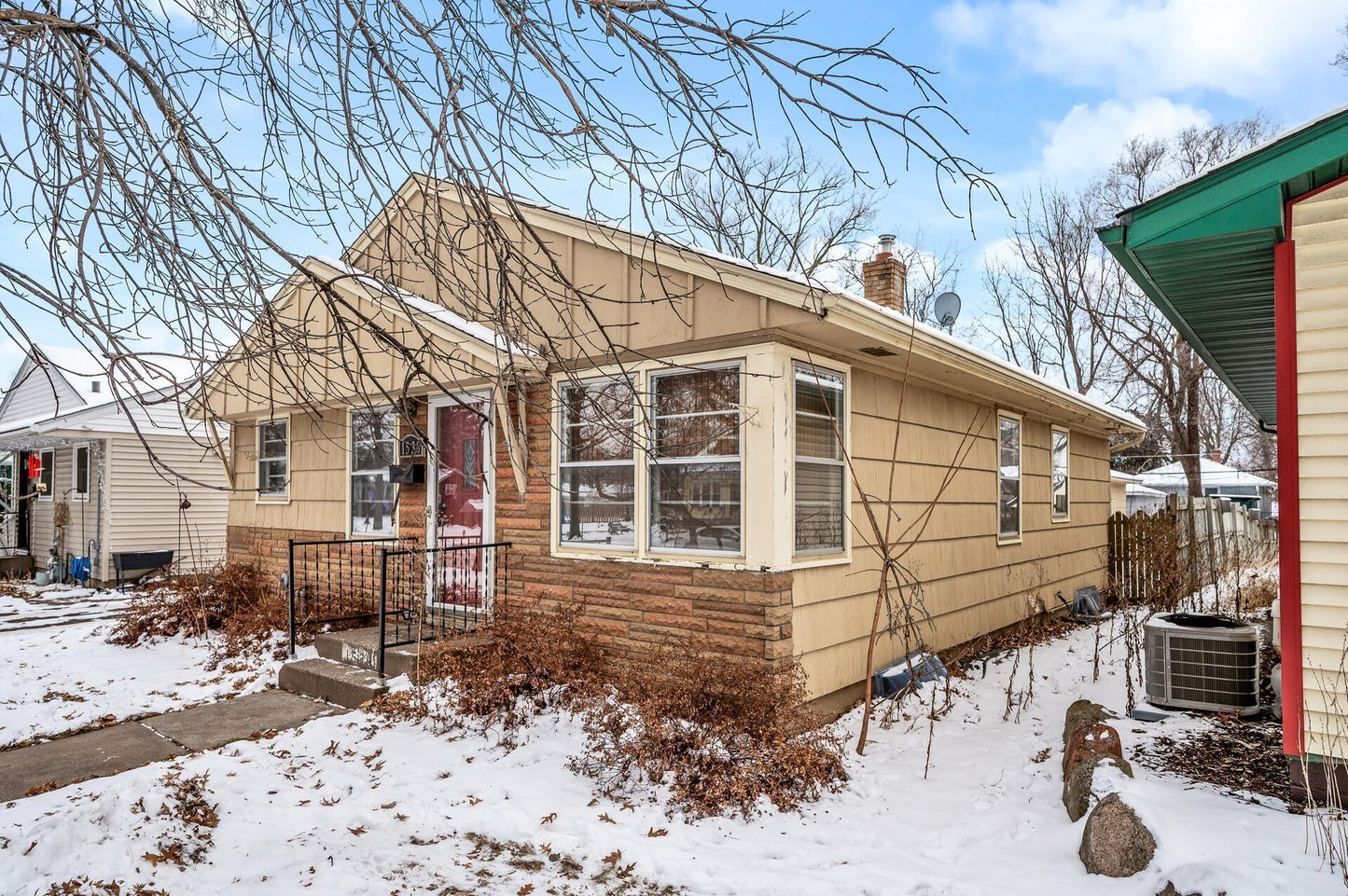 1539 Cumberland Street, Saint Paul, MN 55117