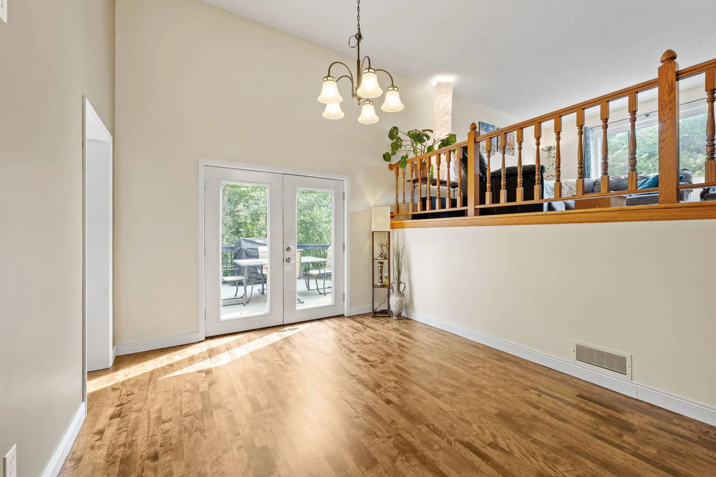 4467 Fawn Ridge Trail, Eagan, MN 55123
