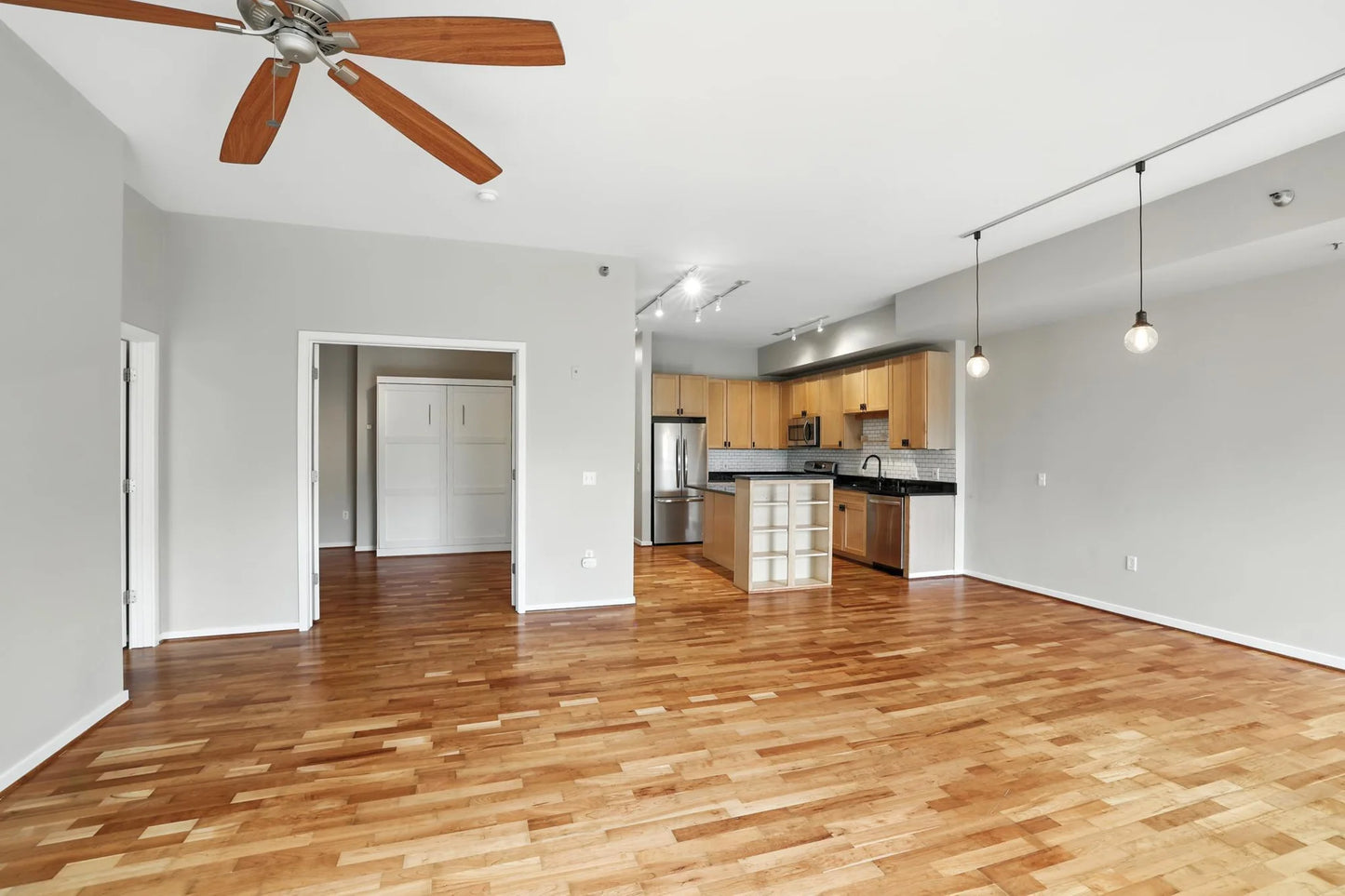 445 Wacouta Street, Saint Paul, MN 55101