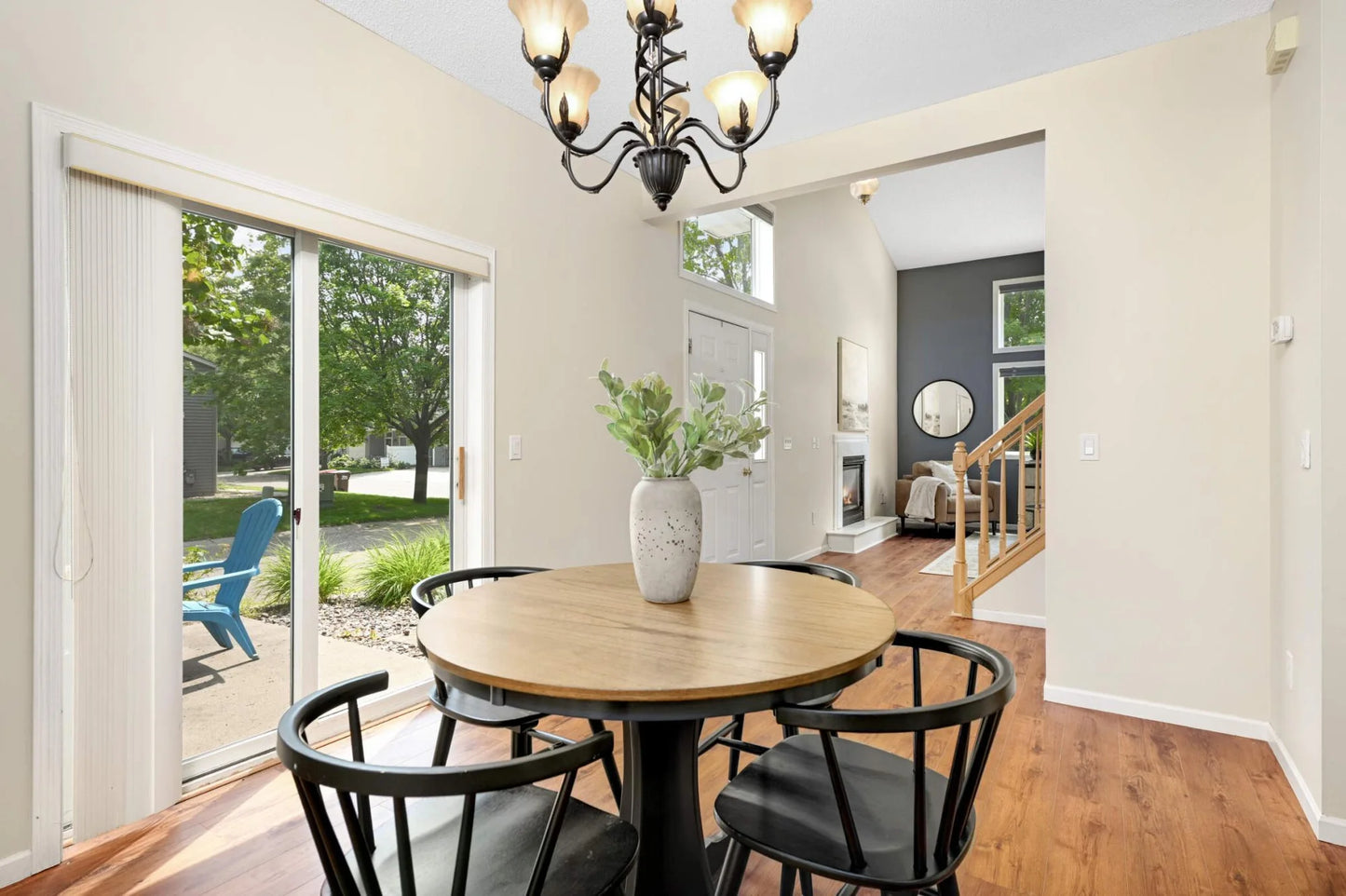 537 Woodduck Drive, Woodbury, MN 55125