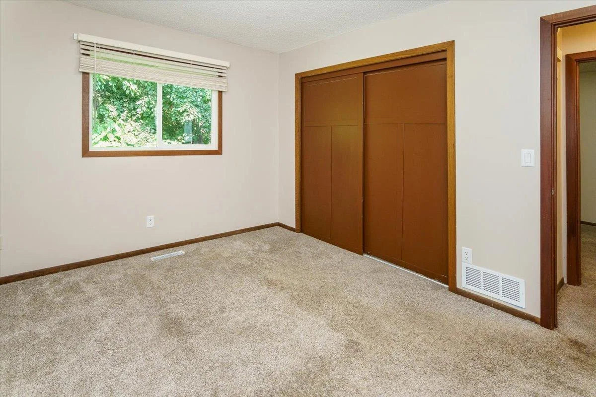 5410 Old Shakopee Circle, Bloomington, MN 55437