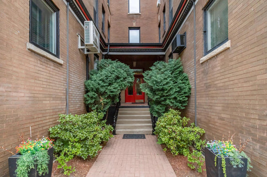 505 Selby Avenue, Saint Paul, MN 55102