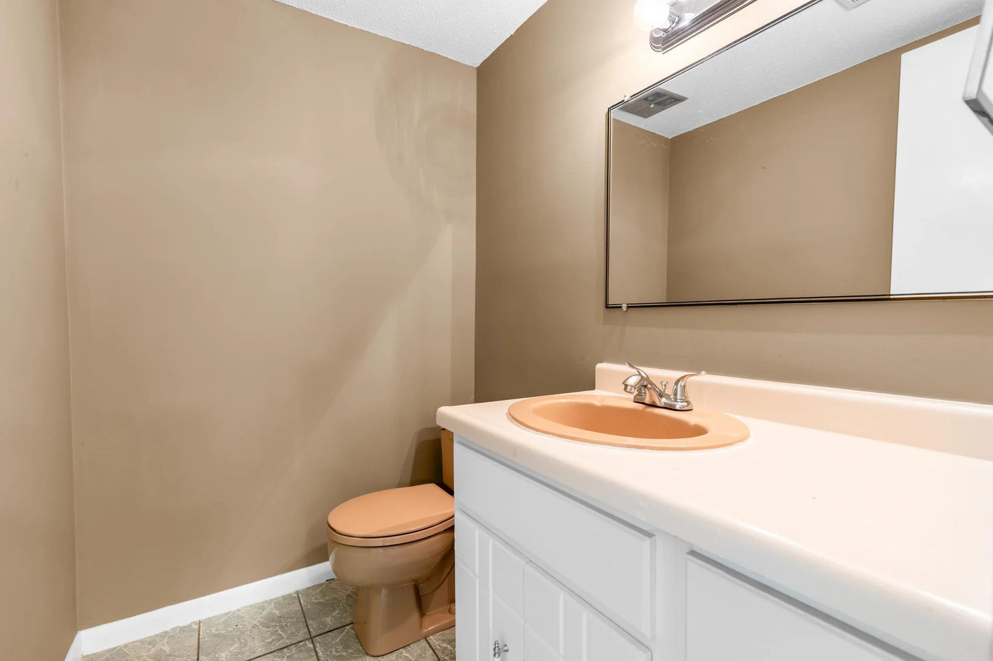 6140 Chaska Road, Shorewood, MN 55331
