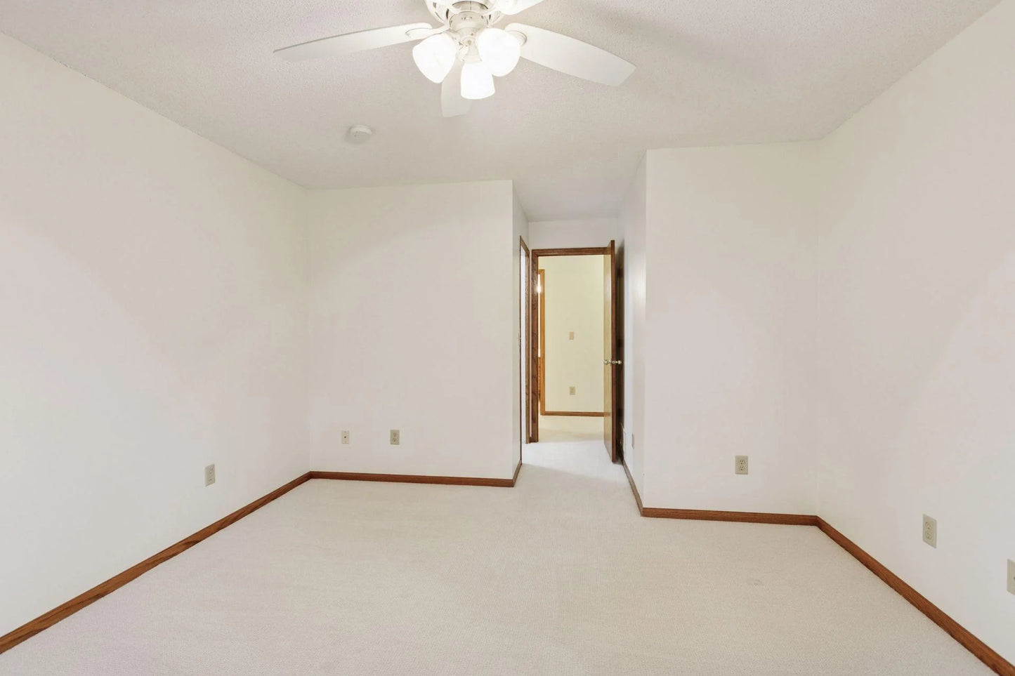 100 Primrose Court, Vadnais Heights, MN 55127