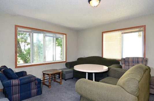 1030 Knox Avenue, Minneapolis, MN 55411