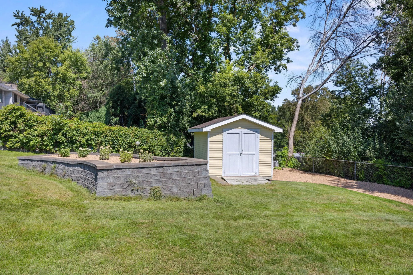 4820 Yorktown Lane, Plymouth, MN 55442