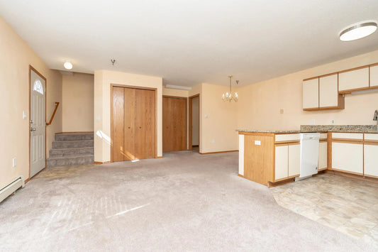 1279 Taylor Street, Shakopee, MN 55379