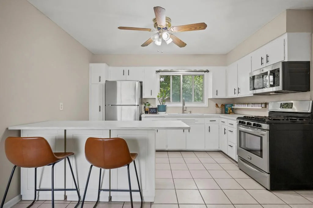 4370 Nicols Road, Eagan, MN 55122