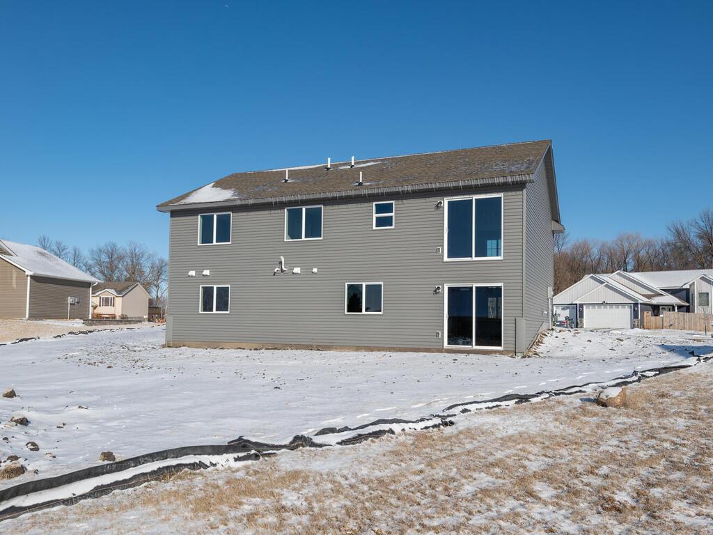 1114 Mulberry Avenue, Montgomery, MN 56069