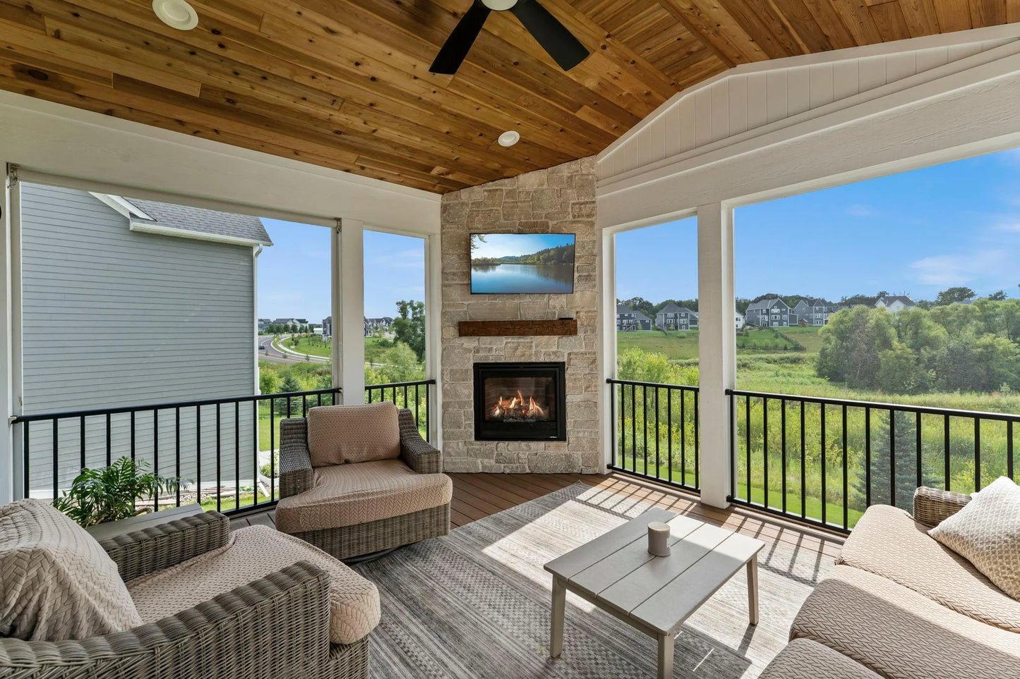 5062 Boulder Lane, Chaska, MN 55318