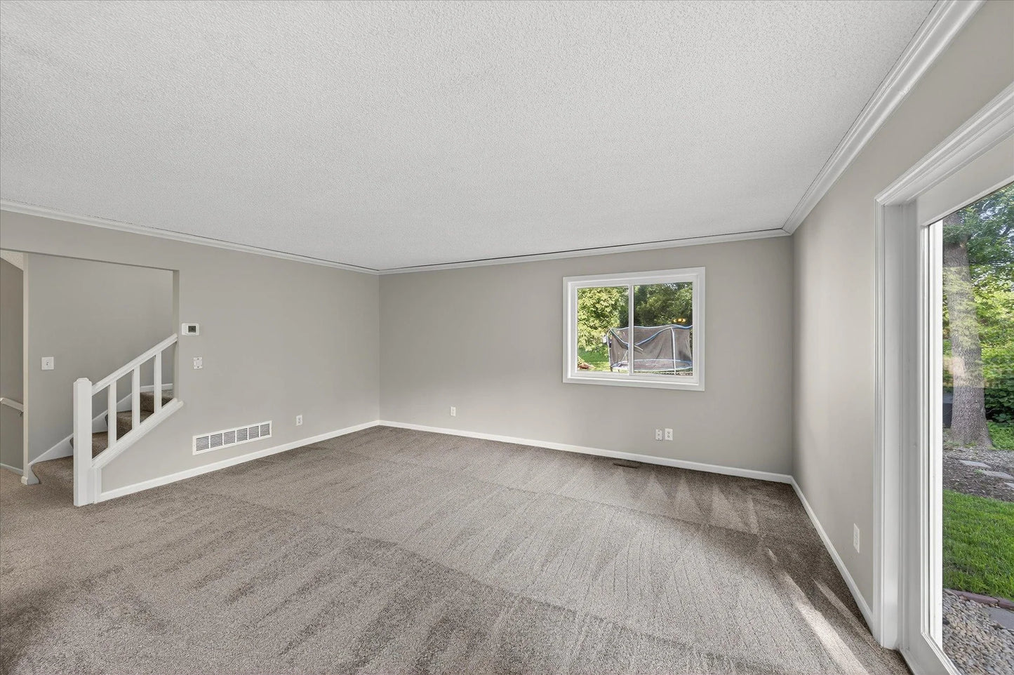 5392 Old Shakopee Circle, Bloomington, MN 55437