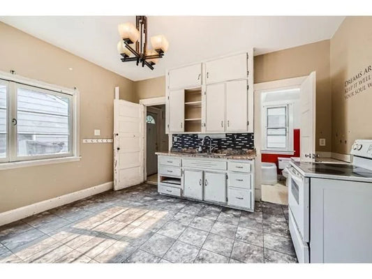 1615 Payne Avenue, Saint Paul, MN 55130