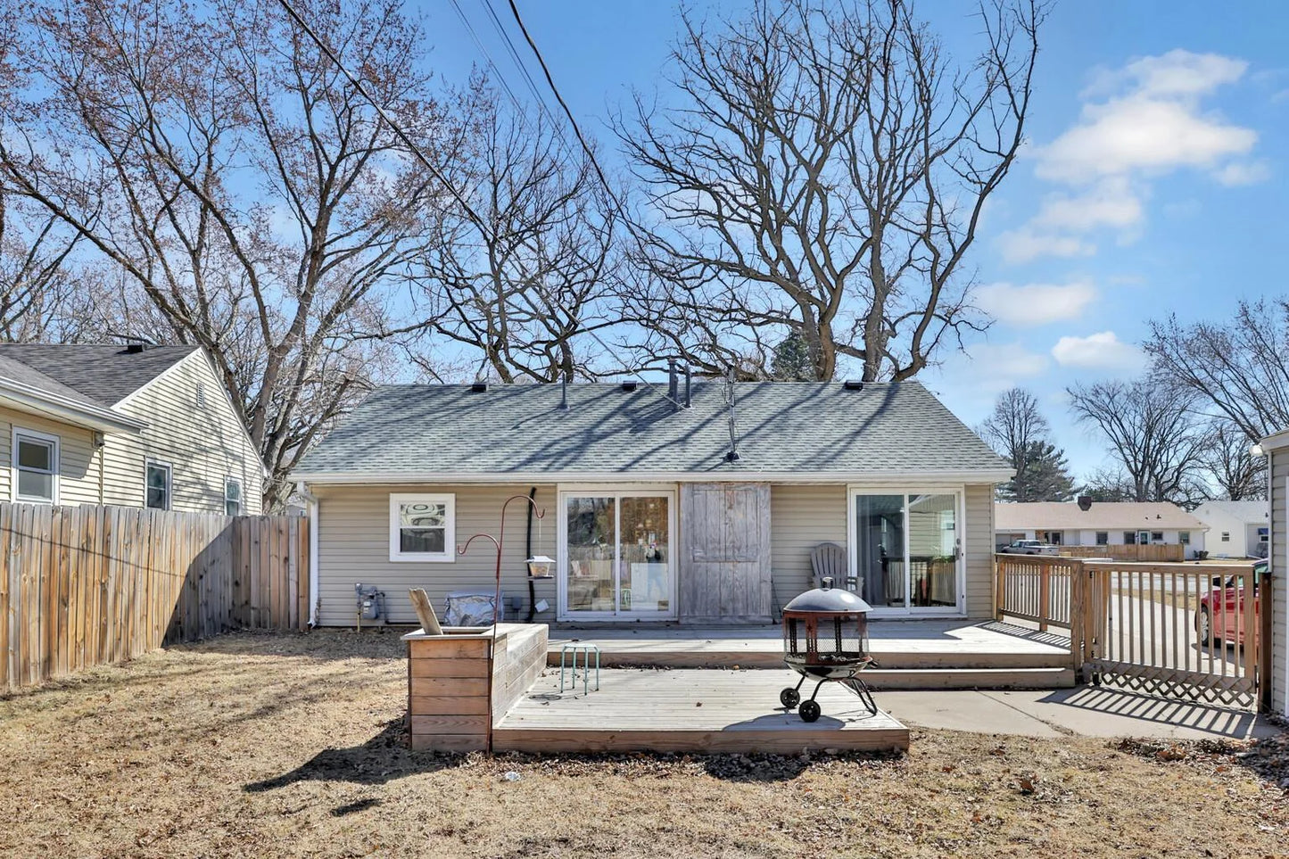 1955 Polaris Place, North Saint Paul, MN 55109
