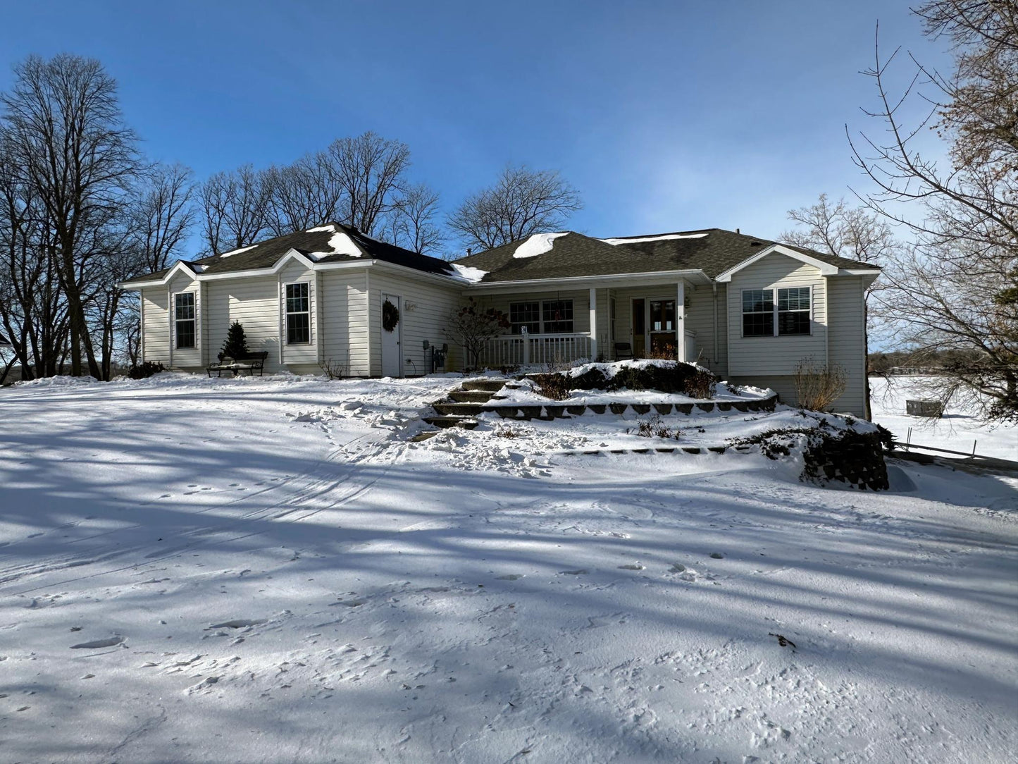 43561 Paul Lake Drive, Edna Twp, MN 56573