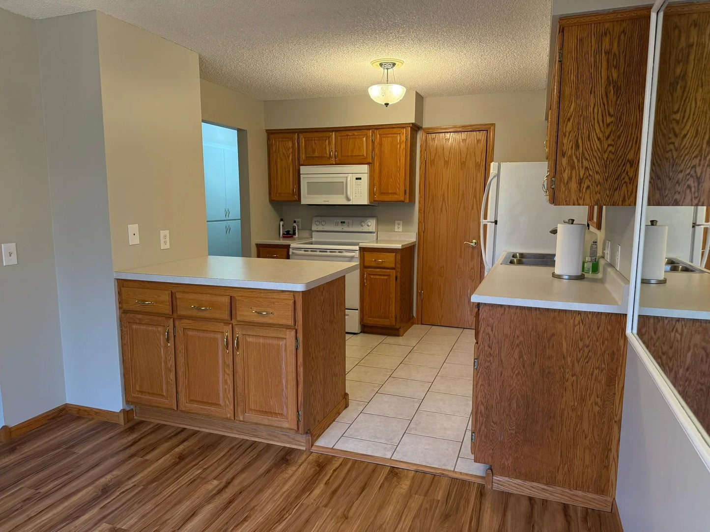 4326 Buckingham Court, Vadnais Heights, MN 55127