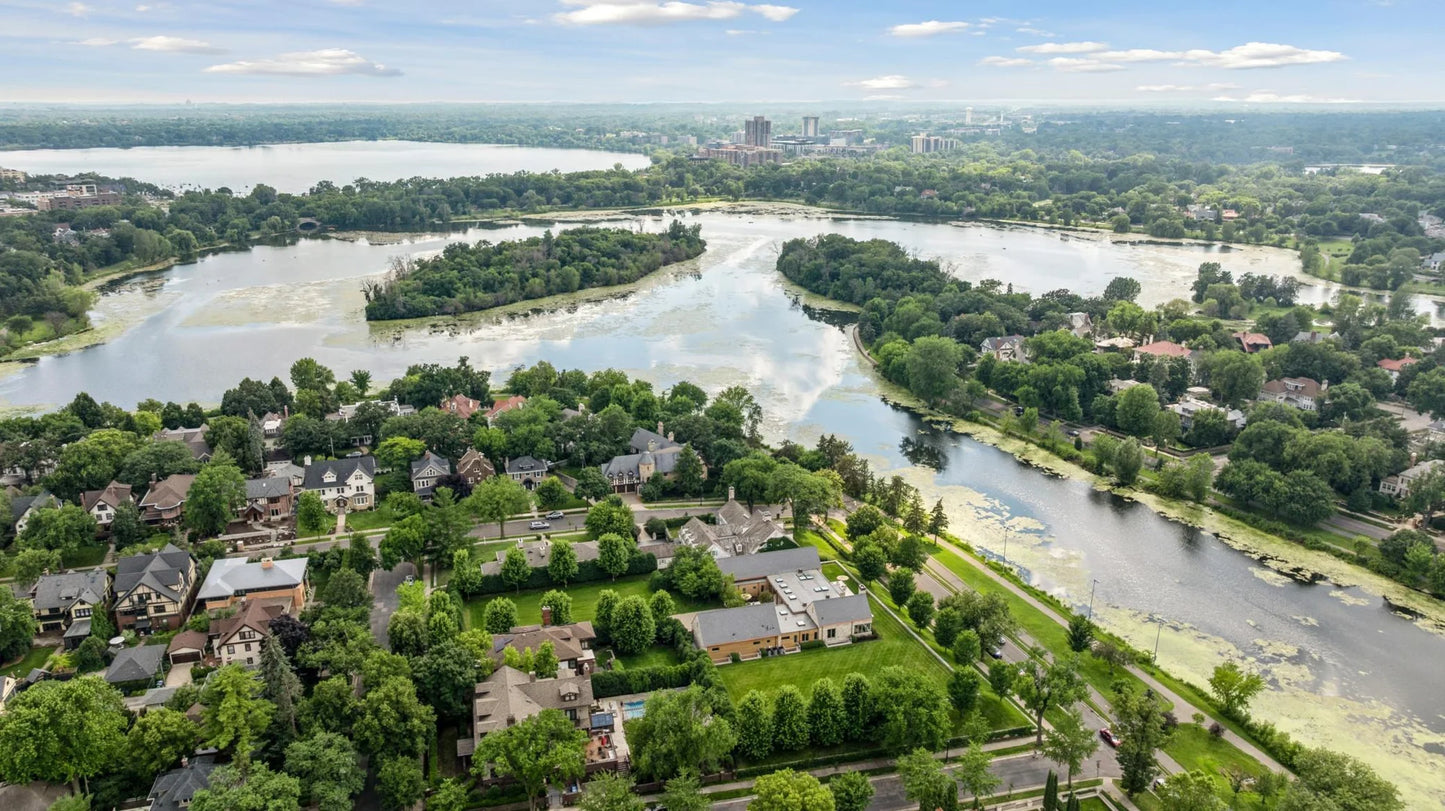 2505 Lake Of The Isles Parkway, Minneapolis, MN 55405