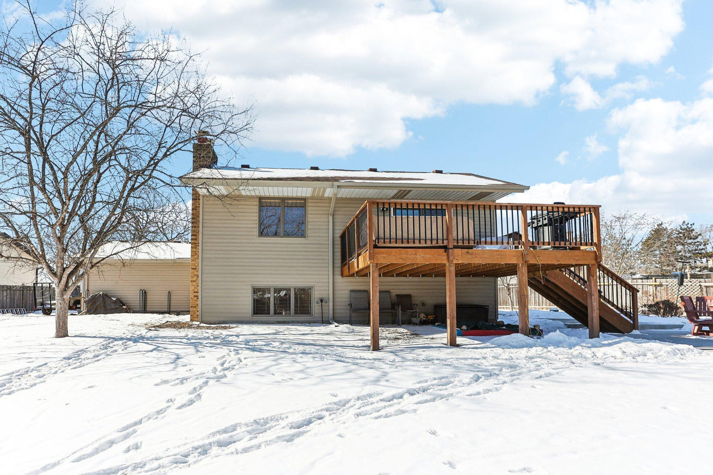 1053 Baldwin Circle, Apple Valley, MN 55124