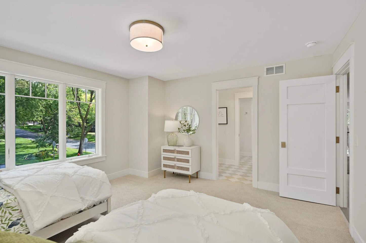 5316 Highwood Drive, Edina, MN 55436