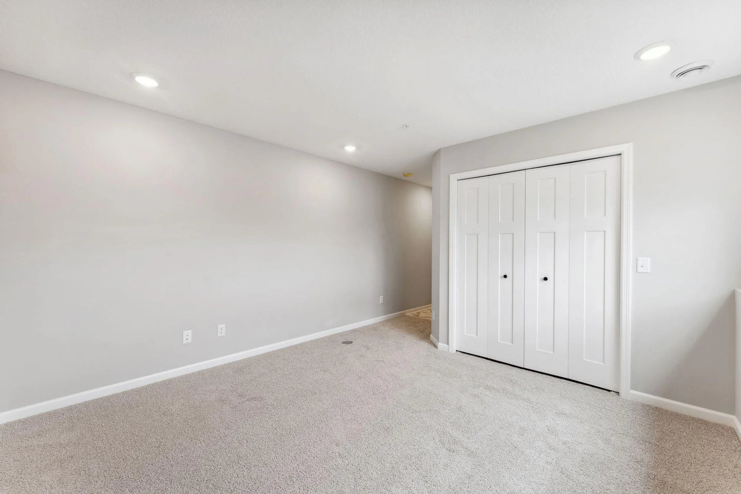 10379 Birchwood Circle, Victoria, MN 55318