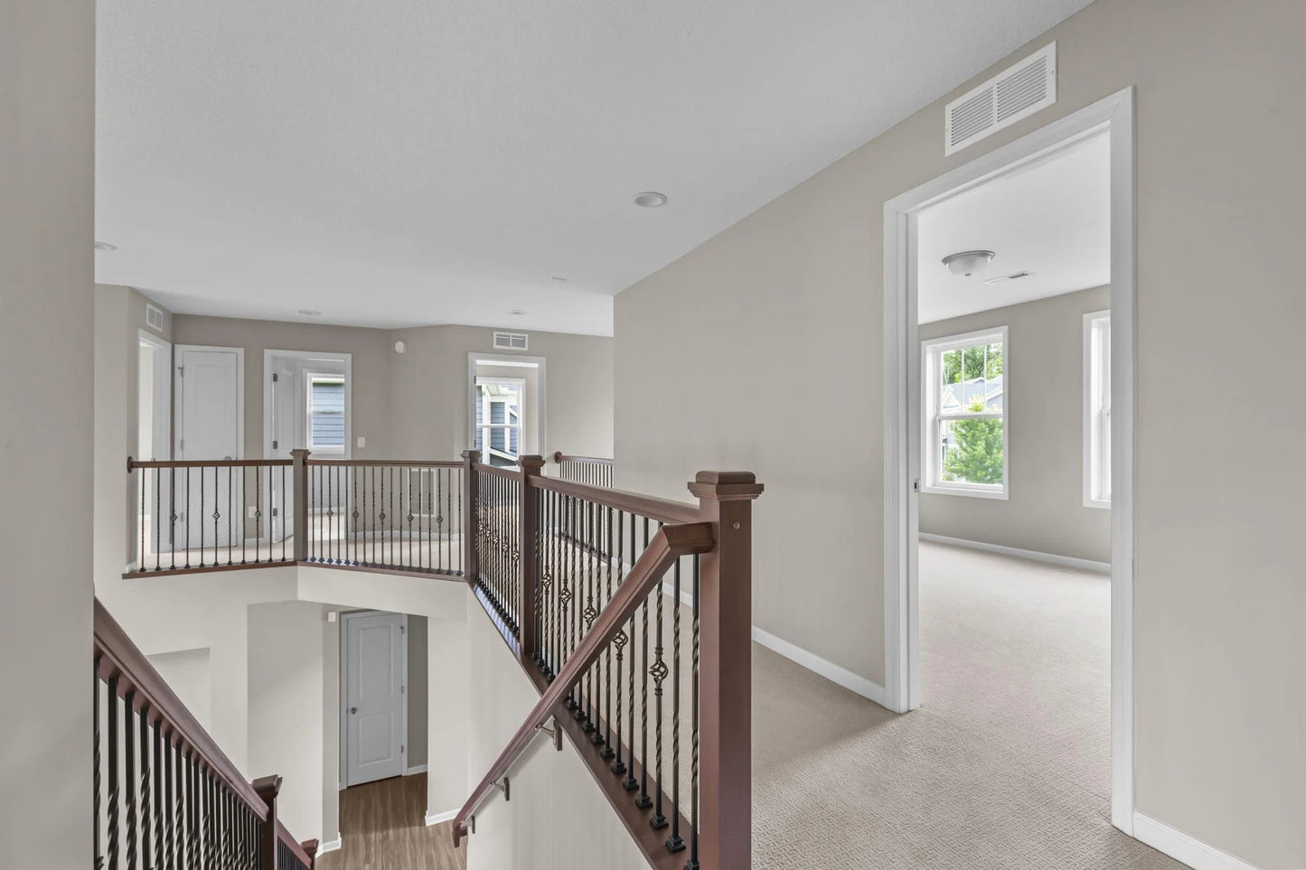 5370 Fountain Lane, Plymouth, MN 55446