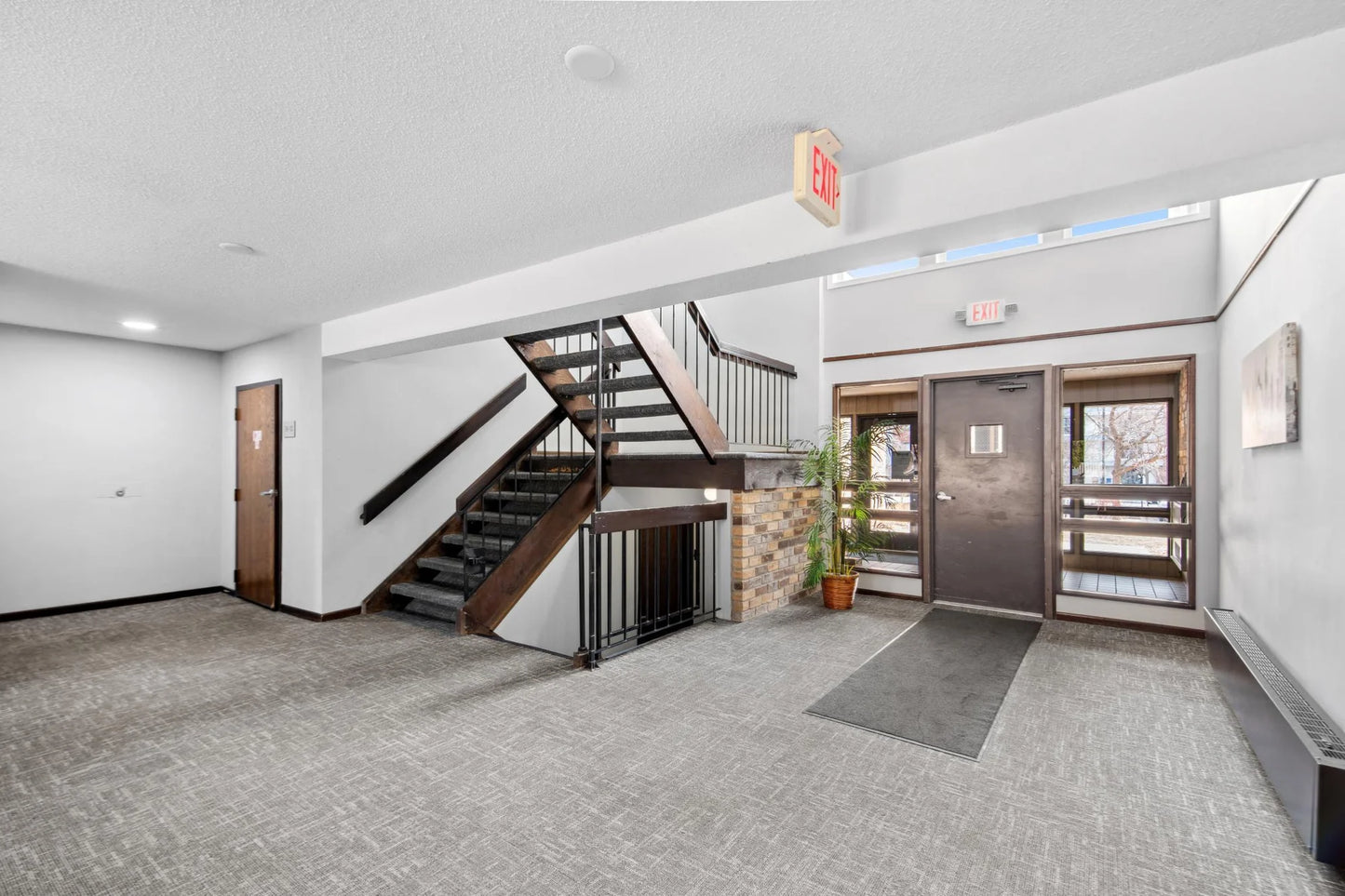450 Ford Road, Saint Louis Park, MN 55426