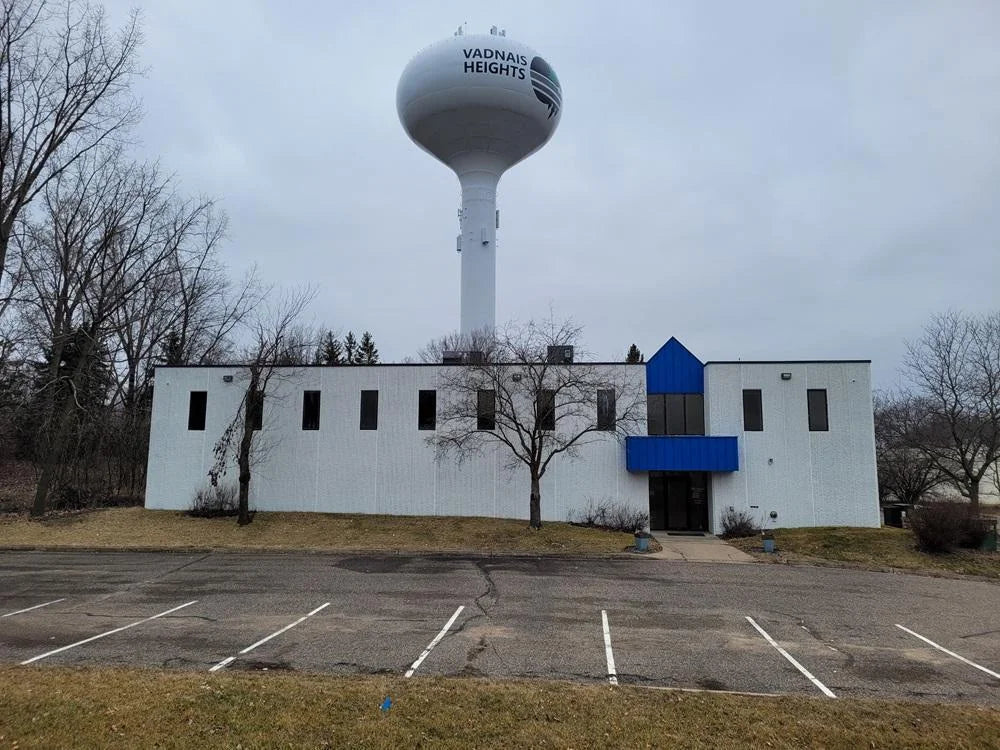 400 Commerce Court, Vadnais Heights, MN 55127
