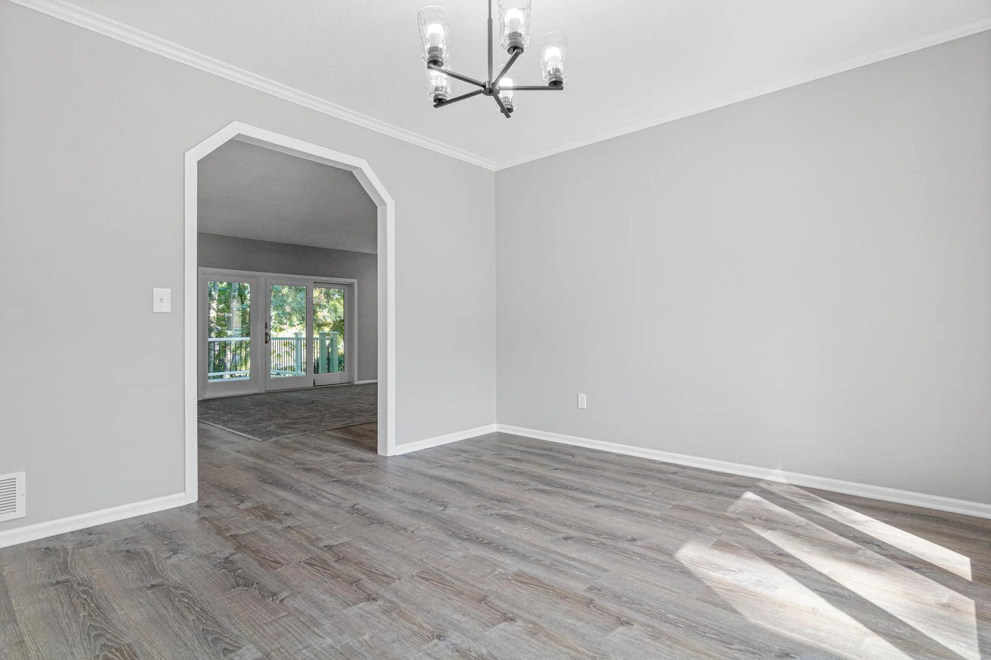515 Marnie Street, Maplewood, MN 55119